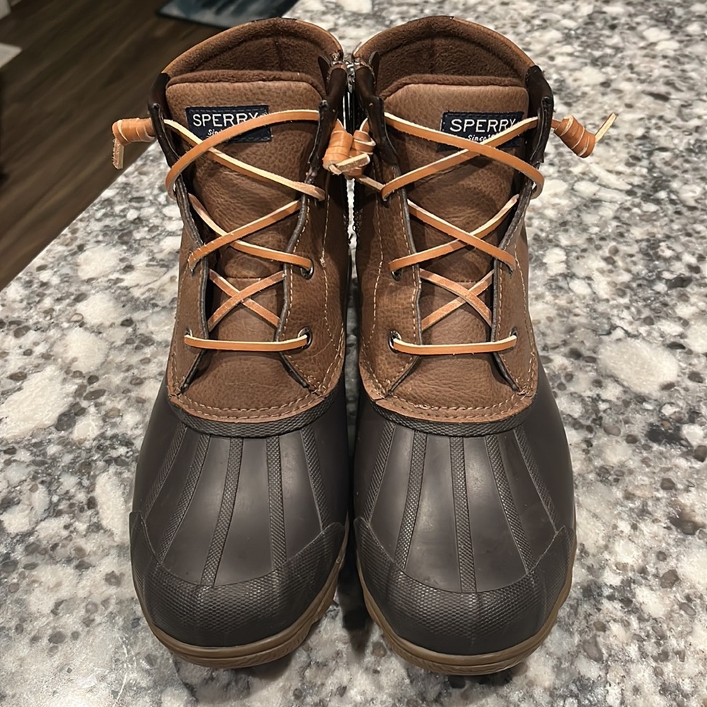 Sperry Women’s Saltwater Duck Boots / Size 7.5